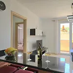 Sea View 073 شقة